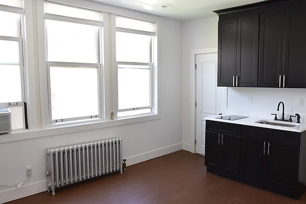 Rented by Compass | media 7