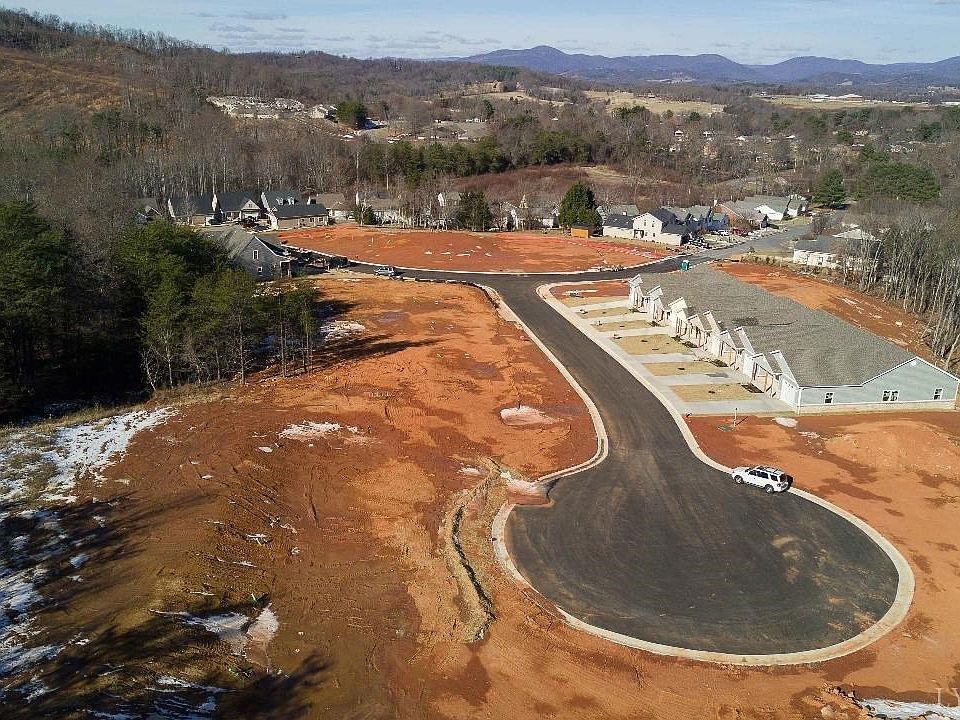 1st image of 0 Emerald View Ct Lot 33