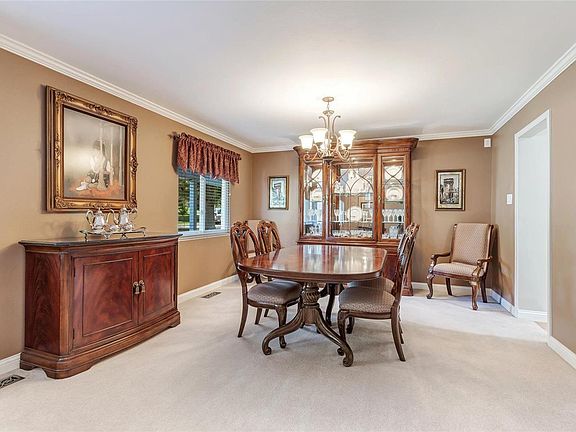 3rd image of 12110 Lake Como Dr