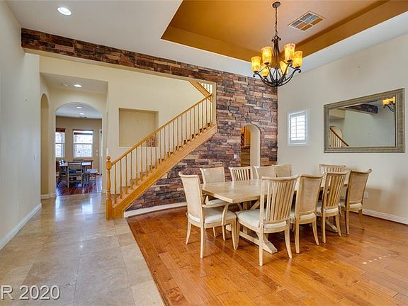 3rd image of 640 Chervil Valley Dr