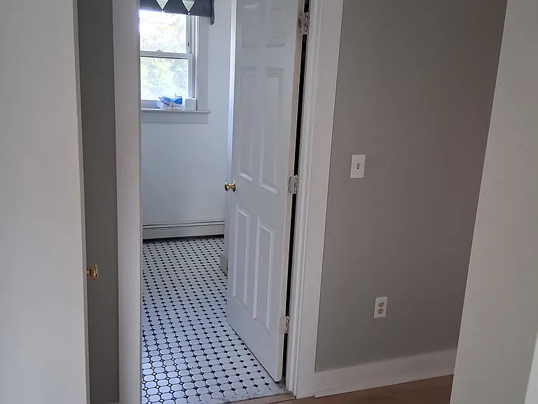 16 West St #3 — Photo 2