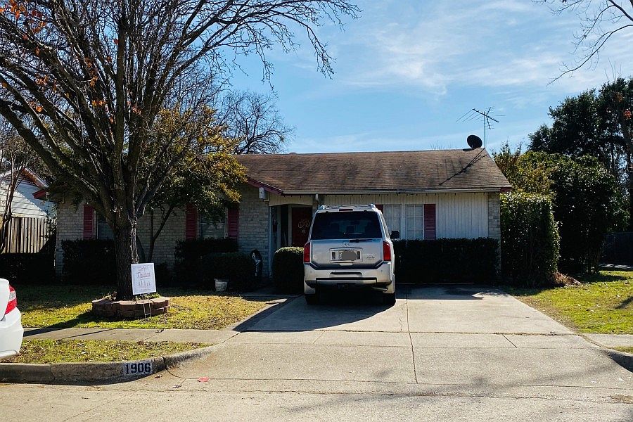 1st image of 1906 Homestead Pl