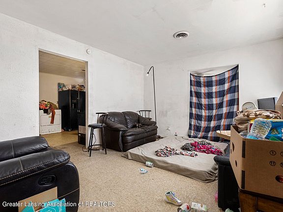 2nd image of 3020 Greenbelt Dr