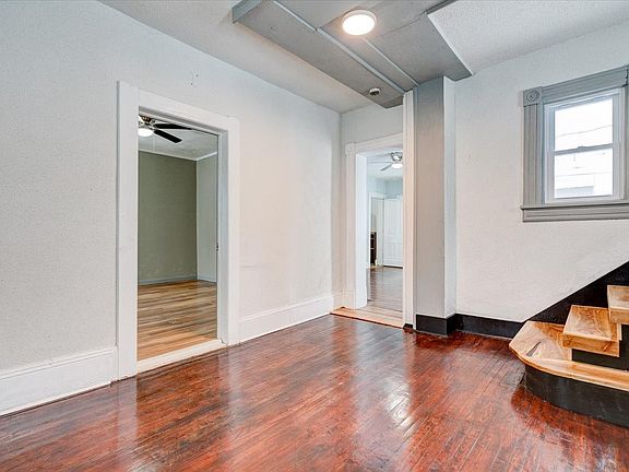 3rd image of 1440 21st St