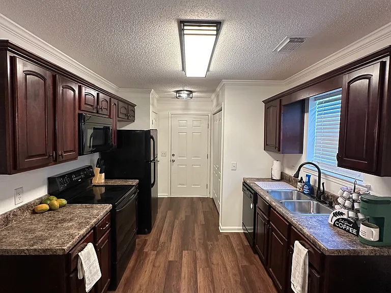 3738 Crescent Gardens Dr — Photo 8