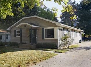 407 N Douglas Ave, Three Rivers, MI 49093