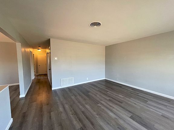 2nd image of 1205 Simmons St