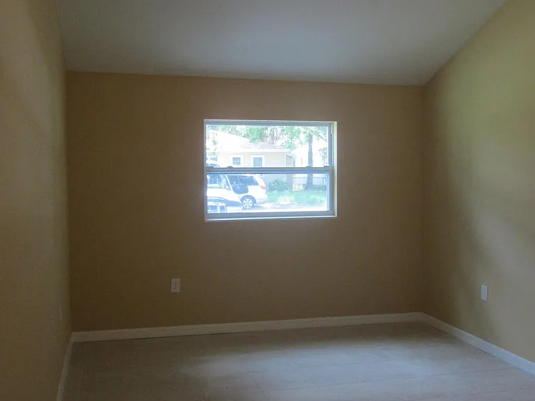 2408 W Fig St #A — Photo 4