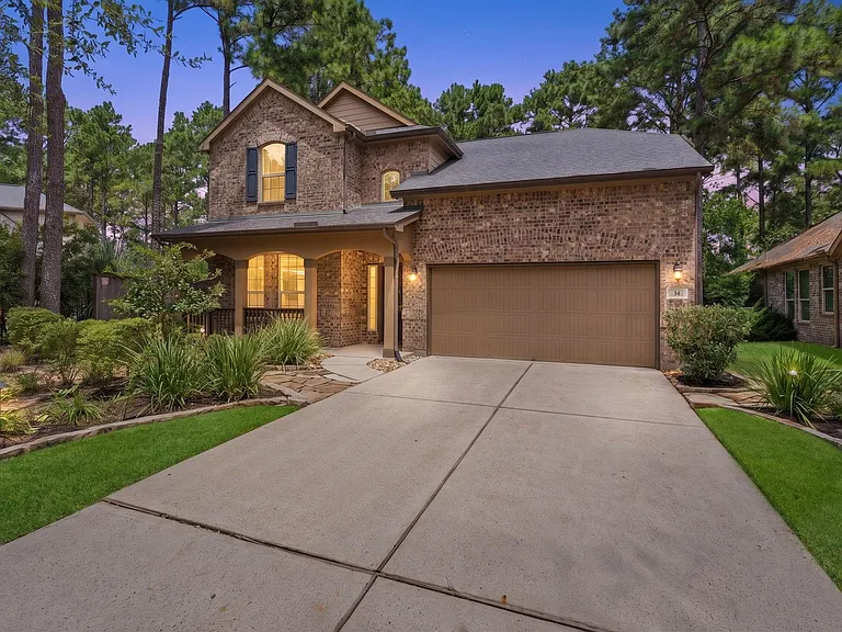 34 Sawbridge Cir — Photo 1