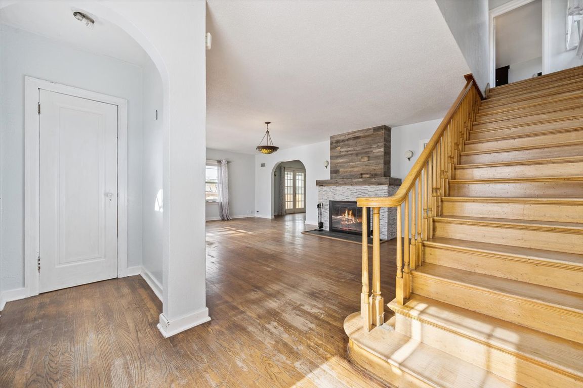 next background image