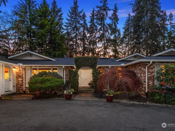 8505 NE 25th Street, Clyde Hill, WA 98004