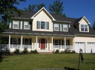 22 Silverleaf Ct, Stafford, VA 22554