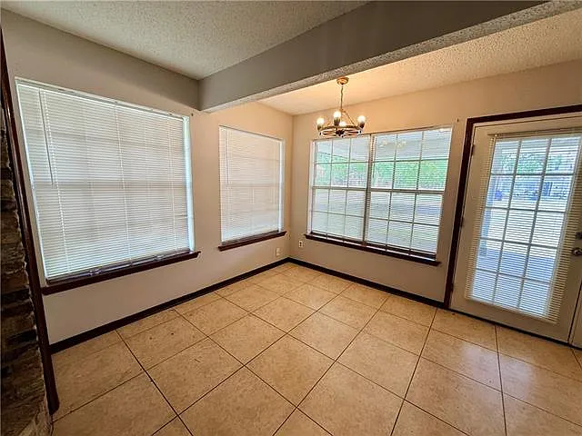 1500 Richmond Dr — Photo 11