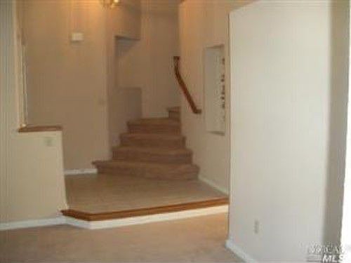 4th image of 5 Penrod Ct
