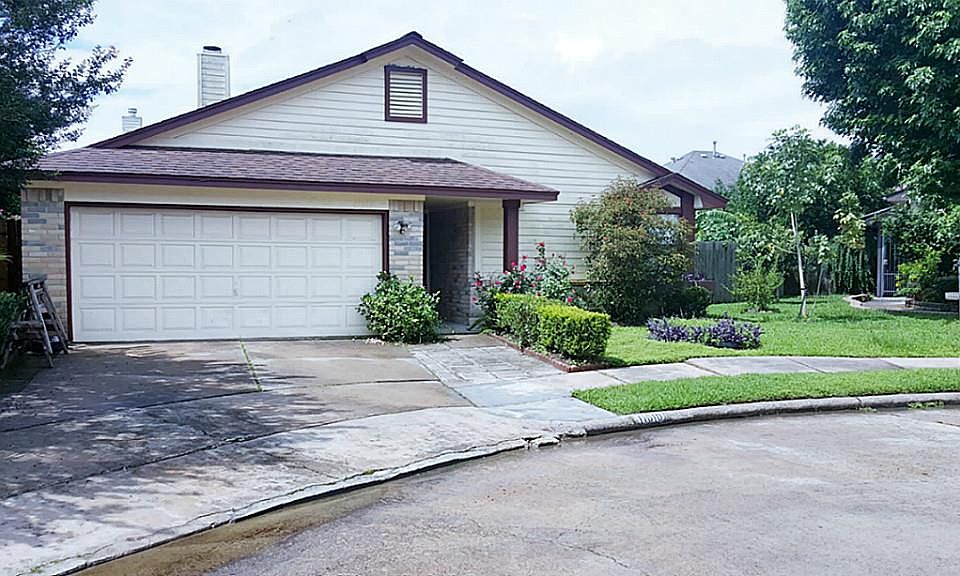 1st image of 11010 Landsbury Ct
