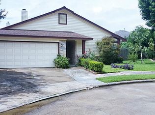 11010 Landsbury Ct, Houston, TX 77099