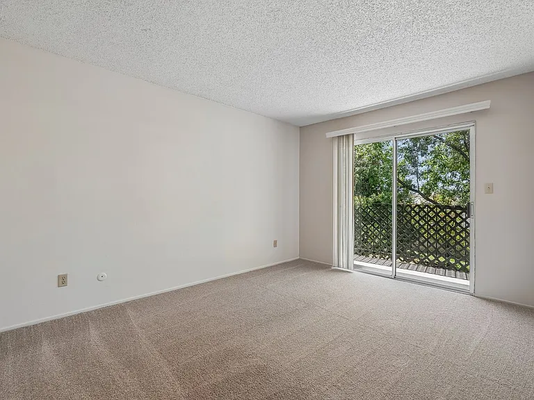 Northridge Terrace Apartments at 4900-4948 Stamas Lane, Fair Oaks California — Photo 46