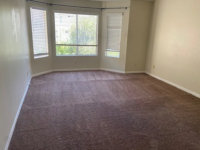 3 bed, 2.5 bath, 1642 sqft, $3,200 — Photo 4
