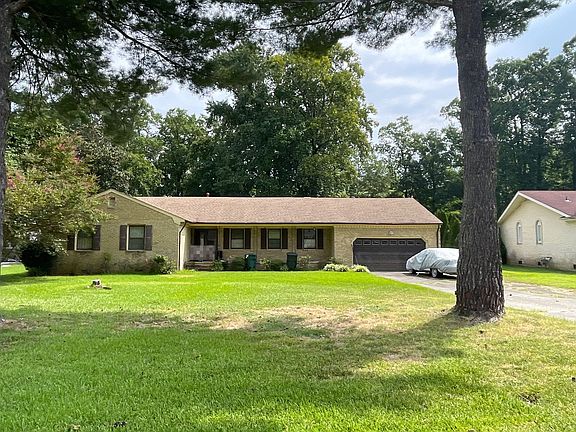 4th image of 5816 Bernhowe Manor Ln