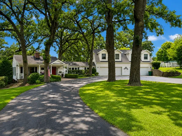 24740 W Miller Rd, Barrington, IL 60010