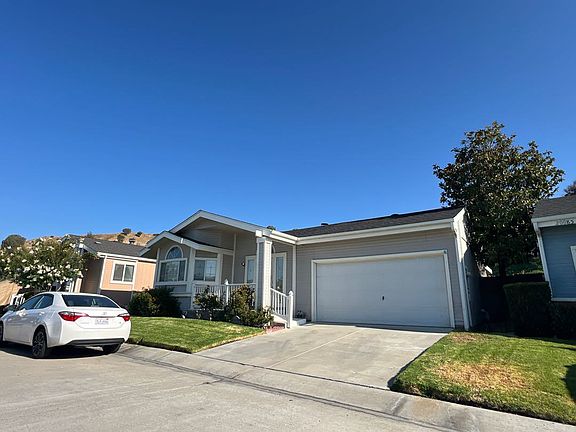 2nd image of 20087 Crestview Dr