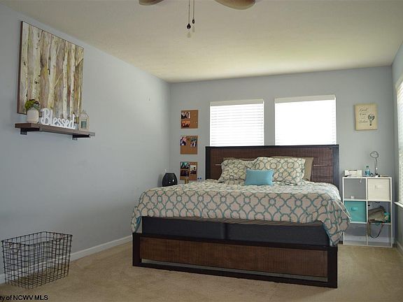 5th image of 23 Stafford Cir
