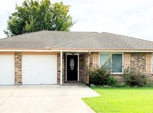 353 Yenni Dr, Kenner, LA 70065