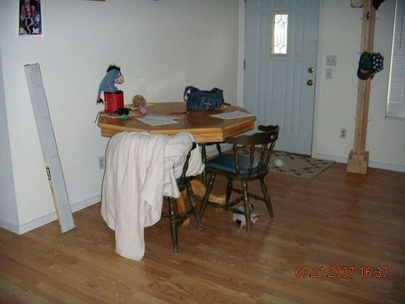 4th image of 219 Dogwood St