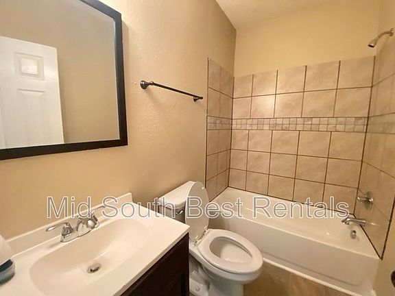 2nd image of 2701 Lincoln Ave #A