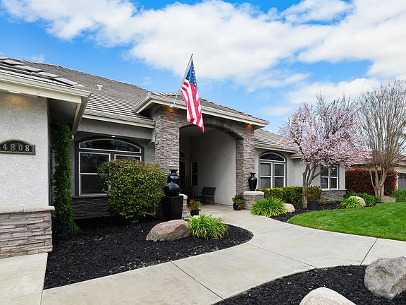 4th image of 4808 W Harold Avenue