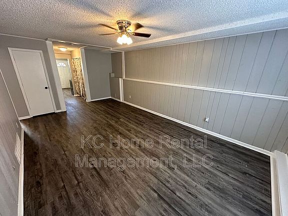 3rd image of 9213 E 54th St