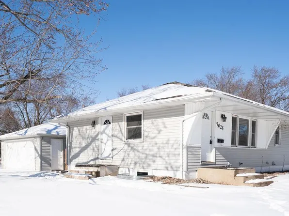 7025 Edgewood Ave N, Brooklyn Park, MN 55428