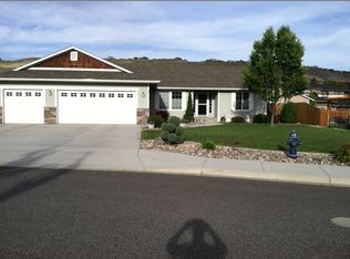 2863 Cascade Rdg, East Wenatchee, WA 98802