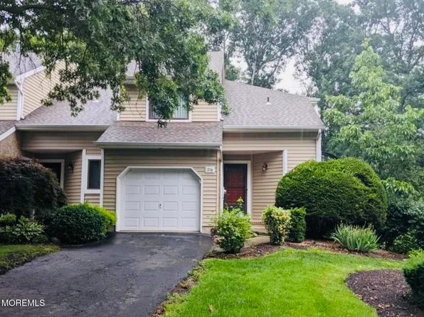 316 Burntwood Trl, Toms River, NJ 08753