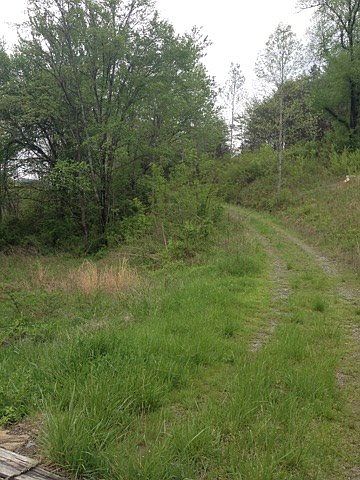 2nd image of 450 Us Highway 441 N
