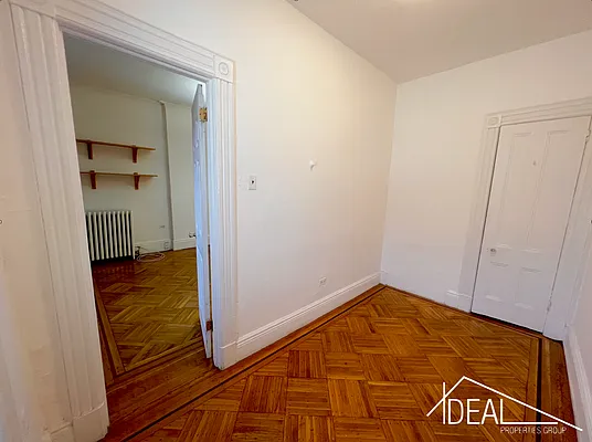 Rented by Ideal Properties Group | media 4