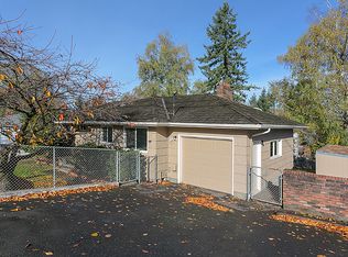1841 NW Division St, Gresham, OR 97030