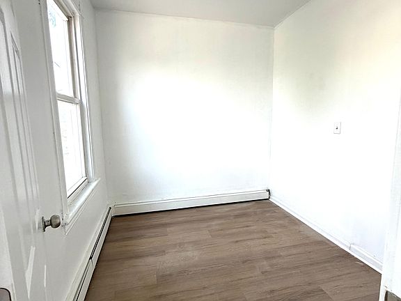 4th image of 30-32 Geneva St #2