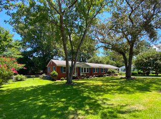 2012 Yelton Dr, Camden, SC 29020