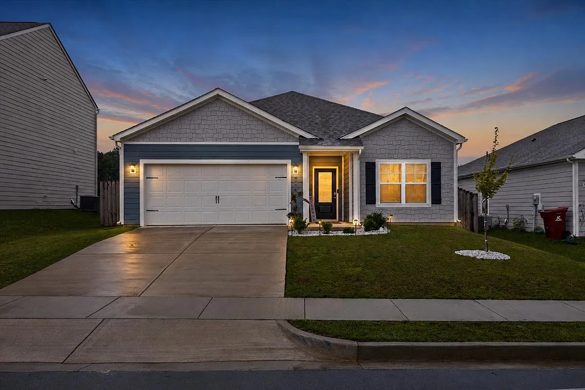 3 bed, 1618 sqft, $2,800 — Photo 1