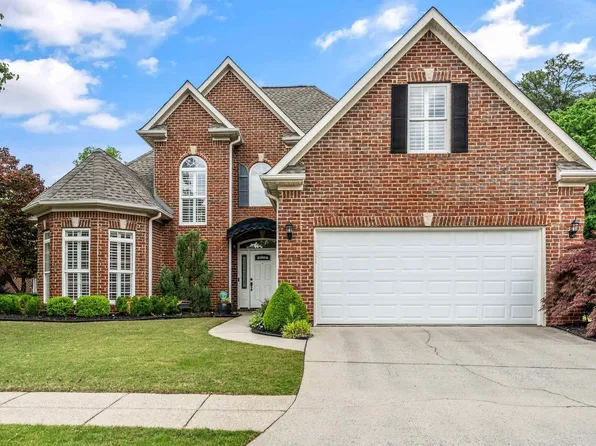 537 Thorn Berry Ln, Birmingham, AL 35242