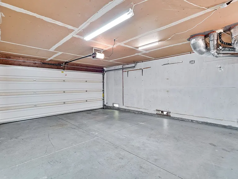 6651 Bunker Hill Ct — Photo 33