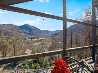 280 Silverleaf Cir, Maggie Valley, NC 28751