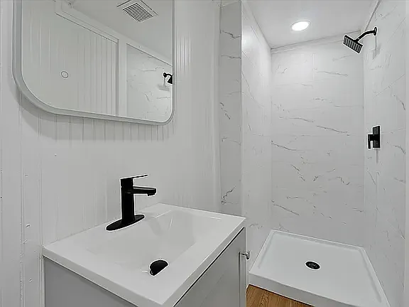 1711 White Ave #R — Photo 7