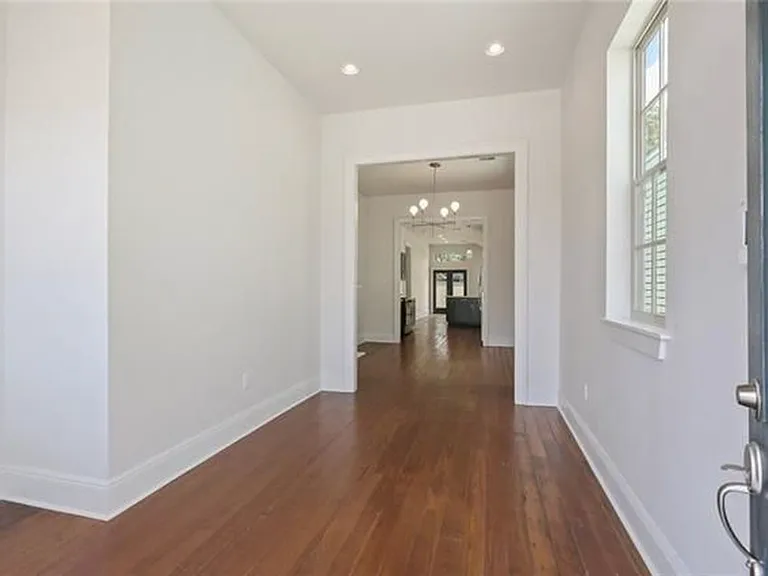 8616 Jeannette St — Photo 3