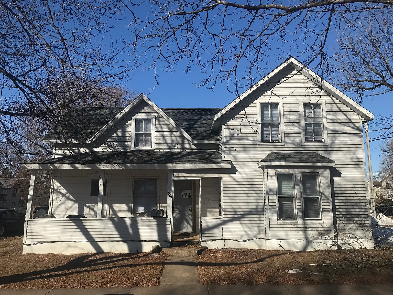 5 bed, 1300 sqft, $1,500 — Photo 3