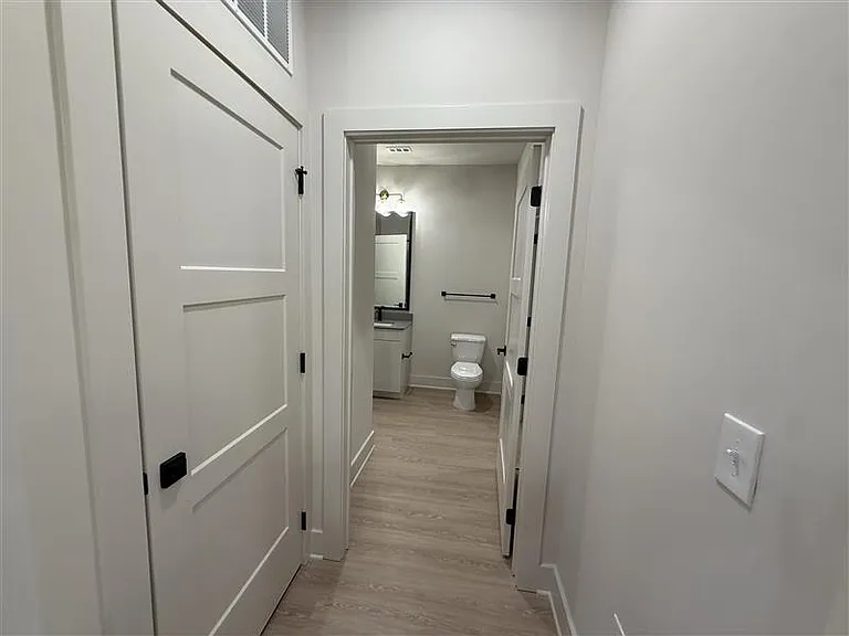 District on the Etowah Apartments — Photo 1345