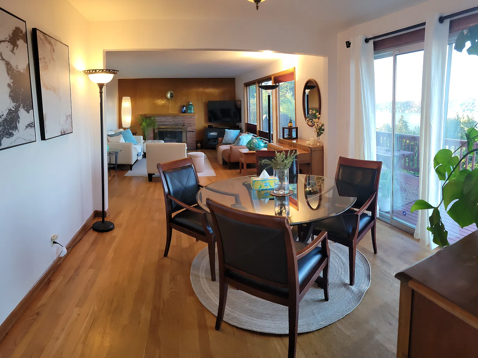 3 bed, 1.5 bath, 2200 sqft, $4,200 — Photo 4