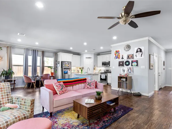 810 N Walnut St, Sherman, TX 75090