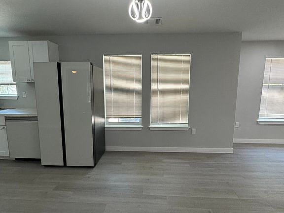 5th image of 4309 Connie Dr